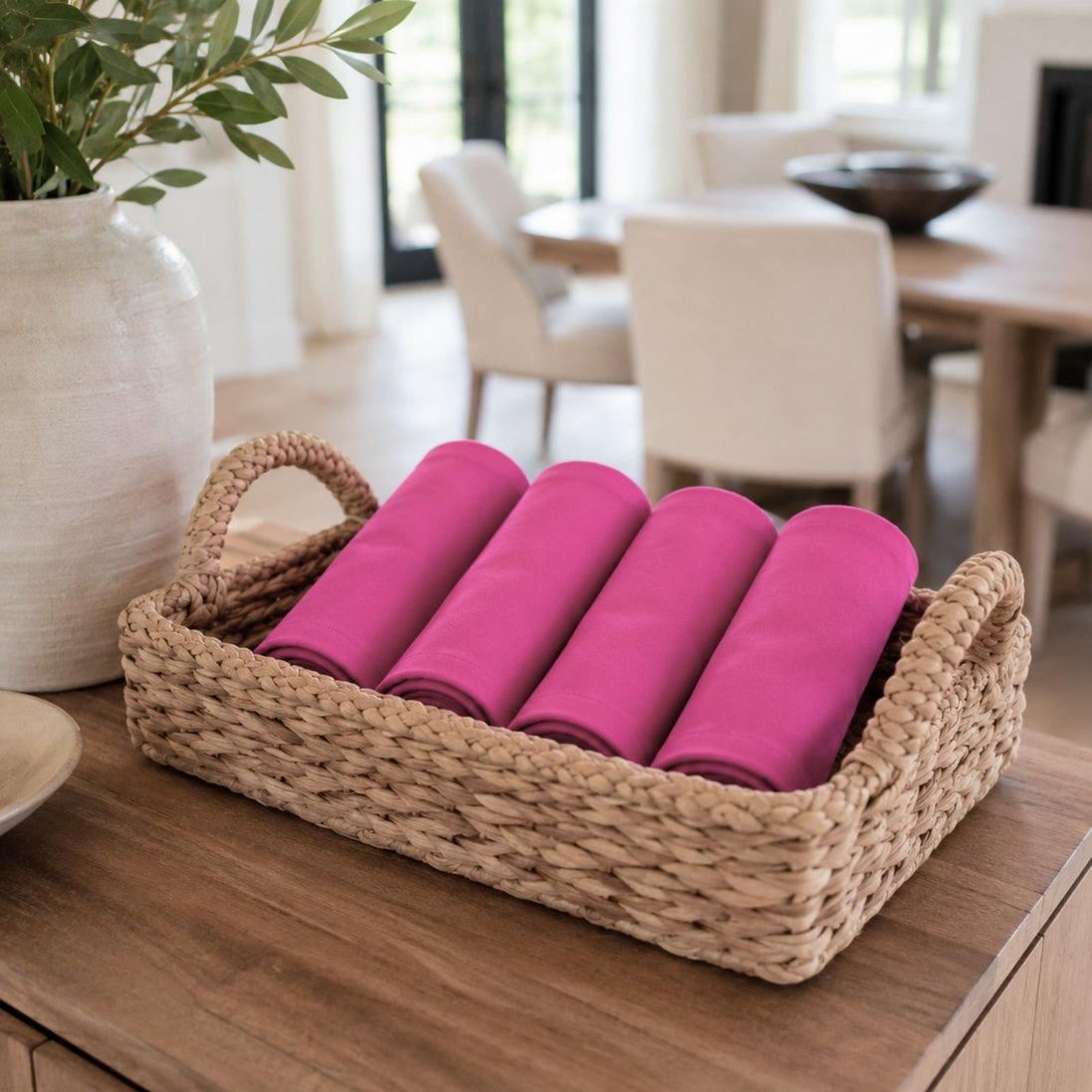 Charlo's Set of 4 Pink Fucsia 100% Cotton Solid Cloth Napkins 15" by 15" Washable Reusable