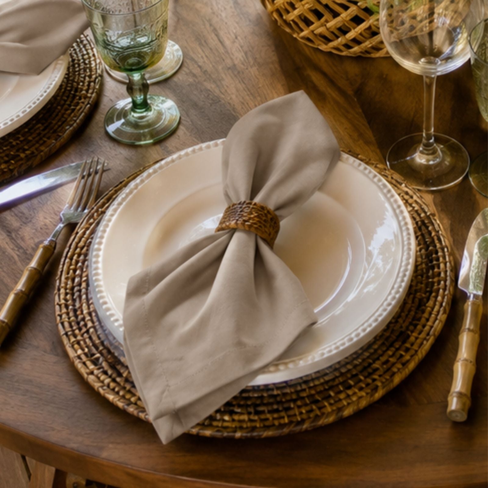 Charlo's Set of 4 Beige Dark 100% Cotton Solid Cloth Napkins 15