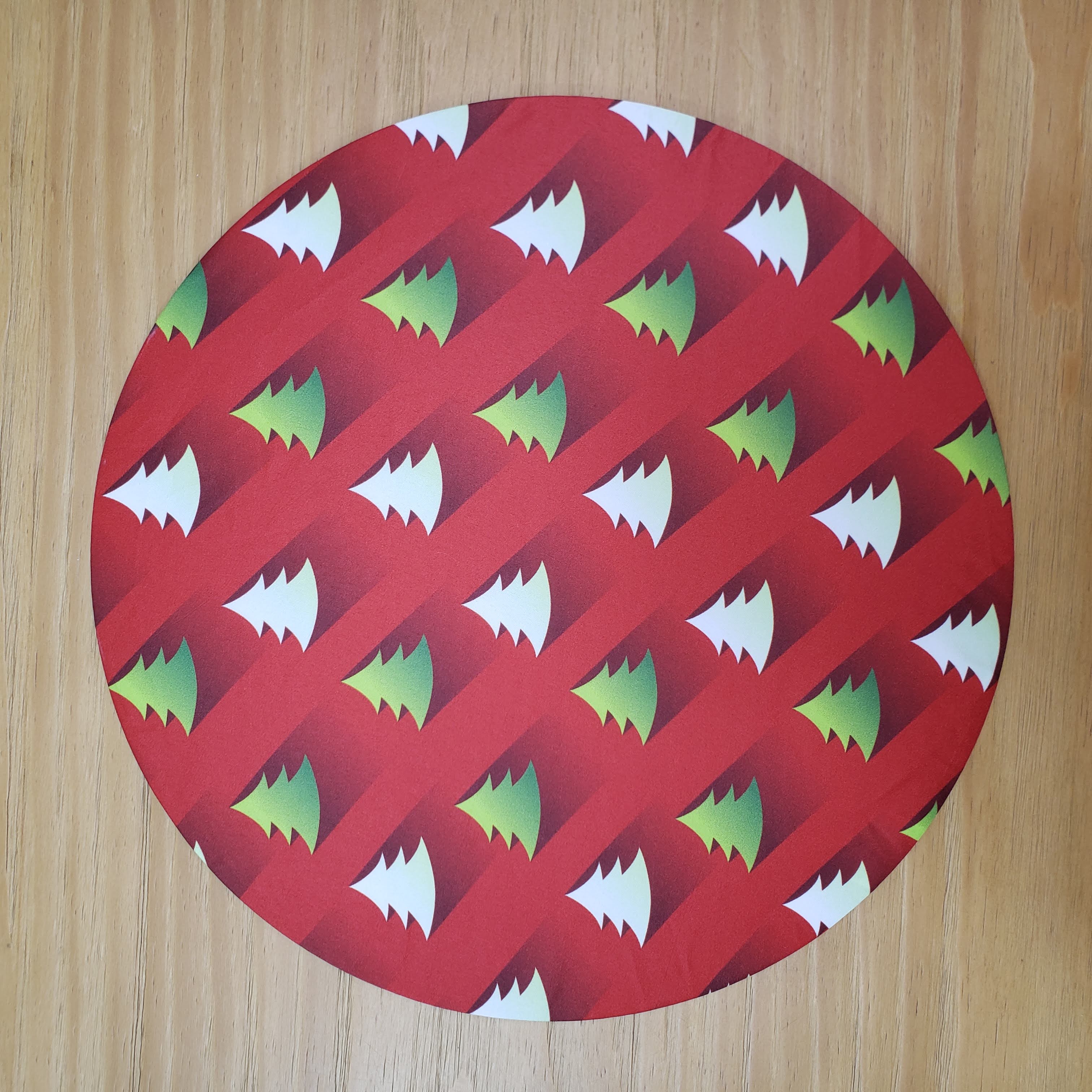 Set of 4 Round Placemats Covers Green Gradient Christmas Tree Cloth 14