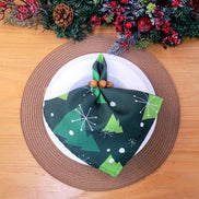 Charlo's Cloth Napkins Set of 4 Christmas Tree 16