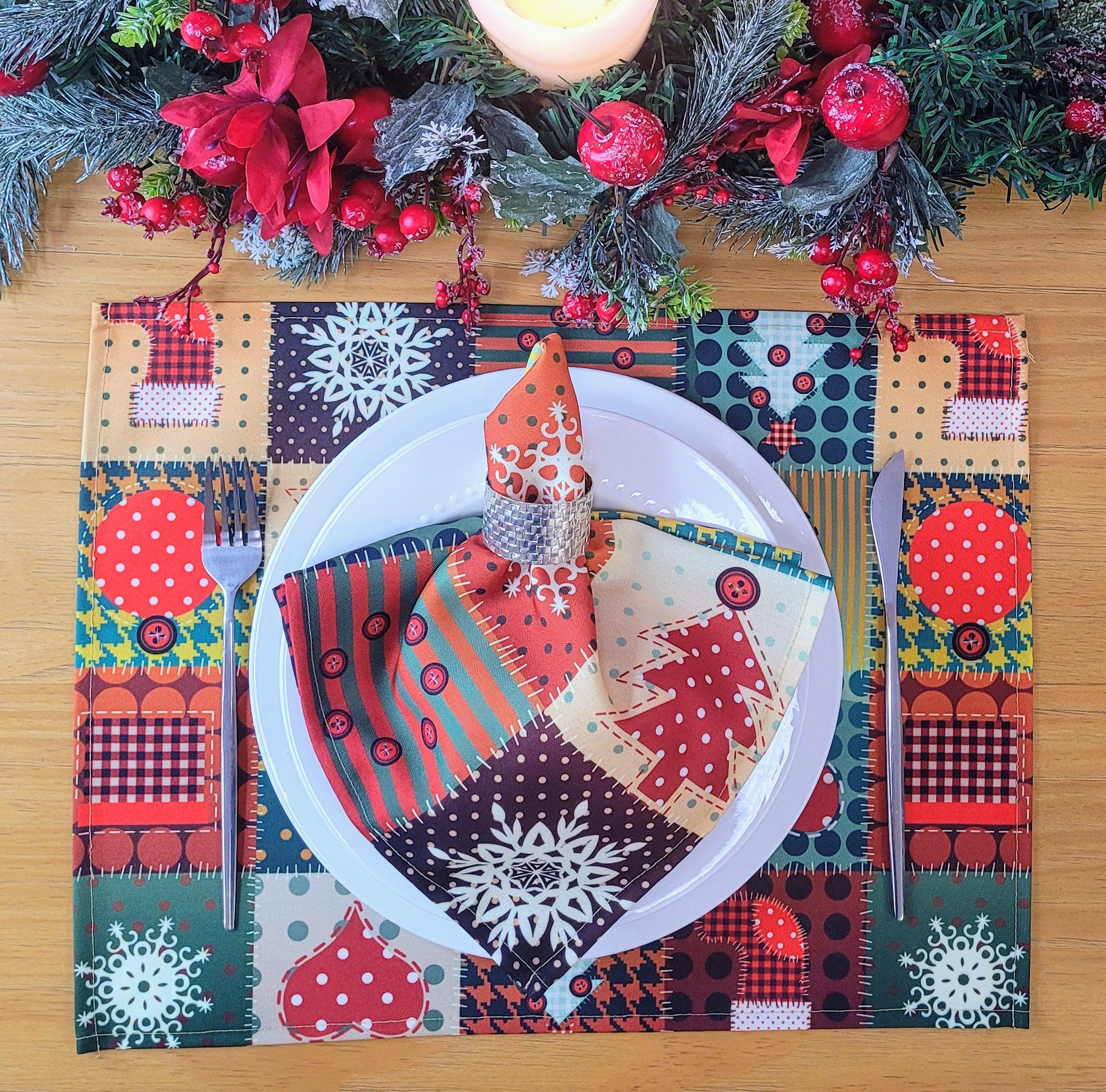 Set of 4 Placemats Christmas Patchwork Cloth Waterproof 17