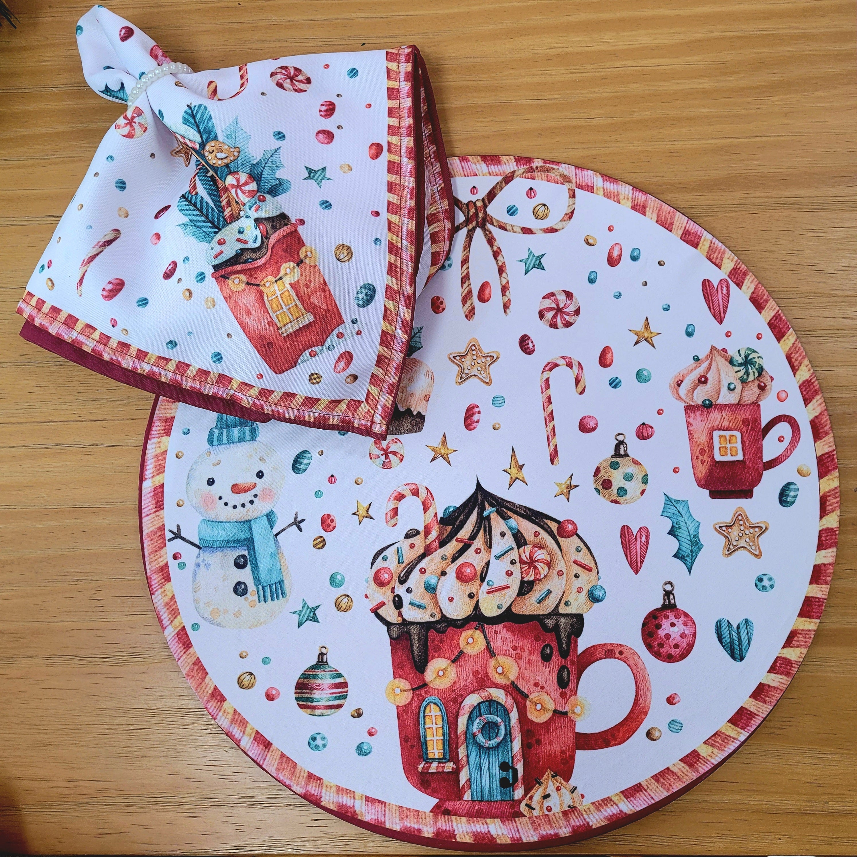 Set of 4 Round Placemats Covers Christmas Candy Cloth 14