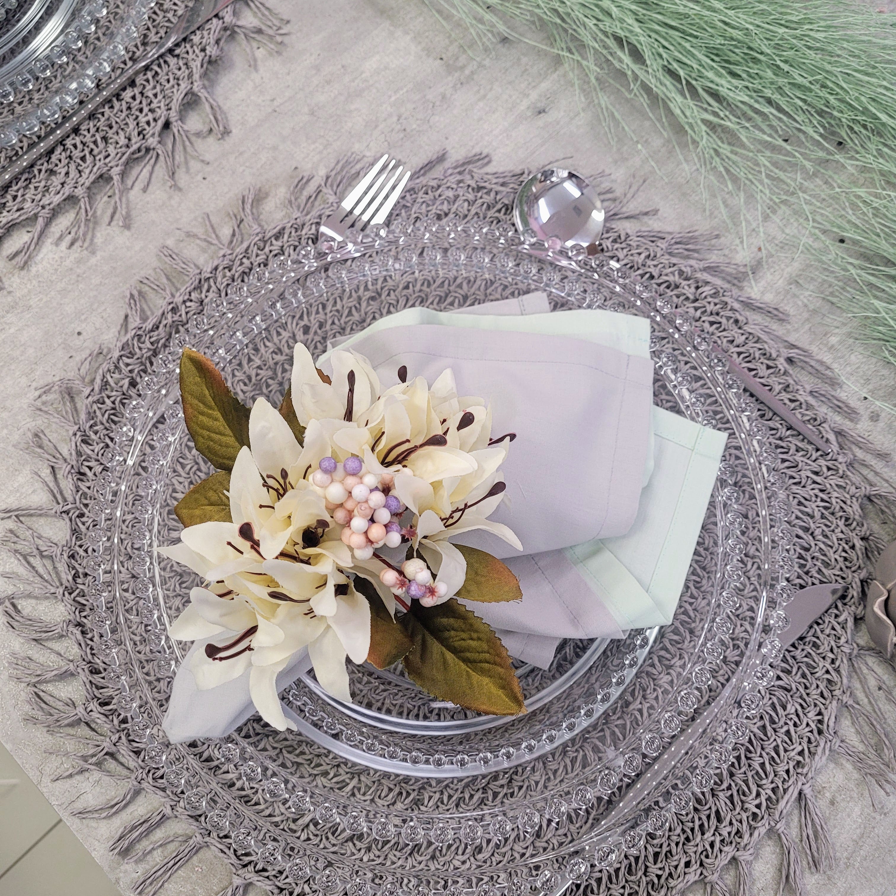 Charlo's Set of 4 Water Green 100% Cotton Solid Cloth Napkins 15