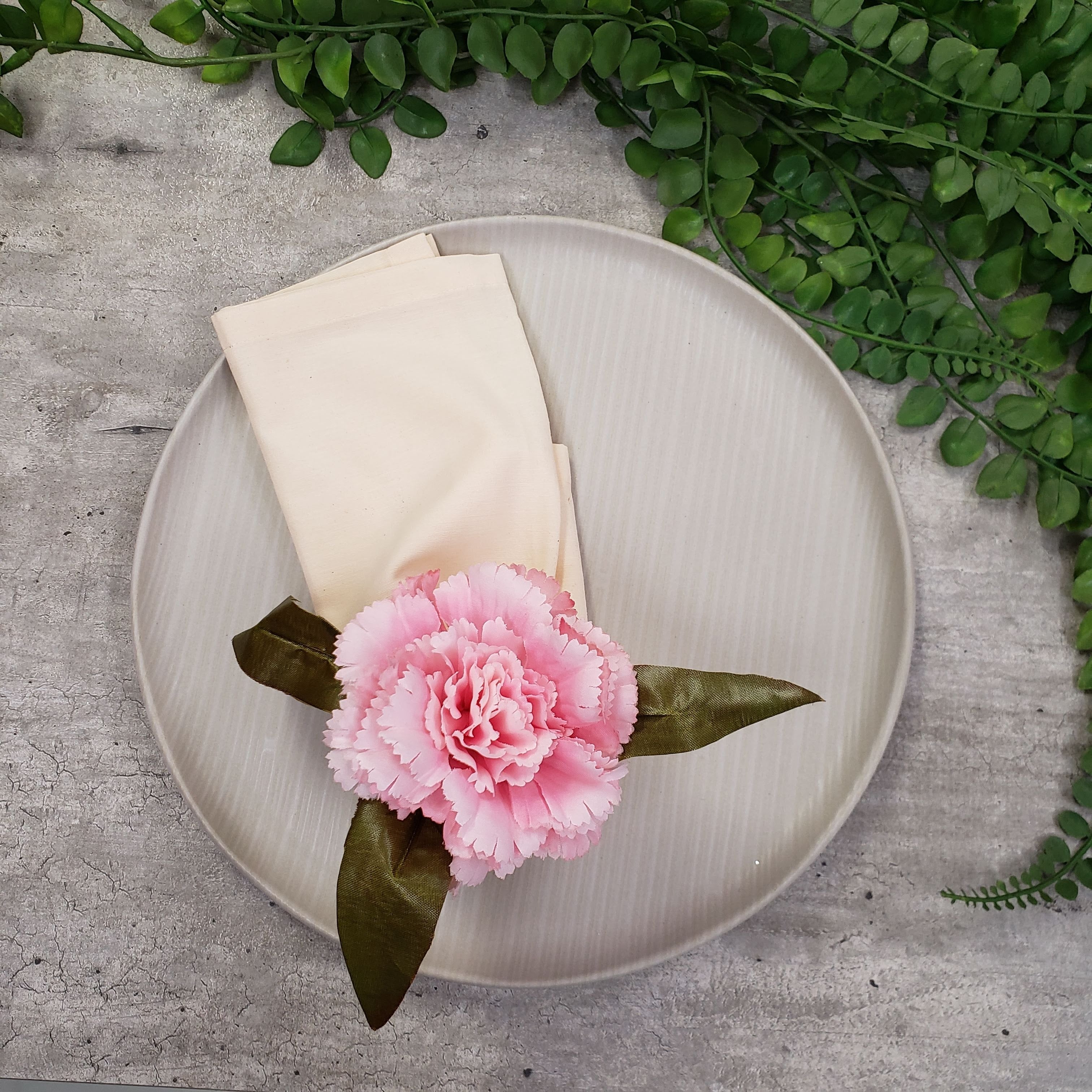 Charlo's Set of 4 Off White 100% Cotton Solid Cloth Napkins 15