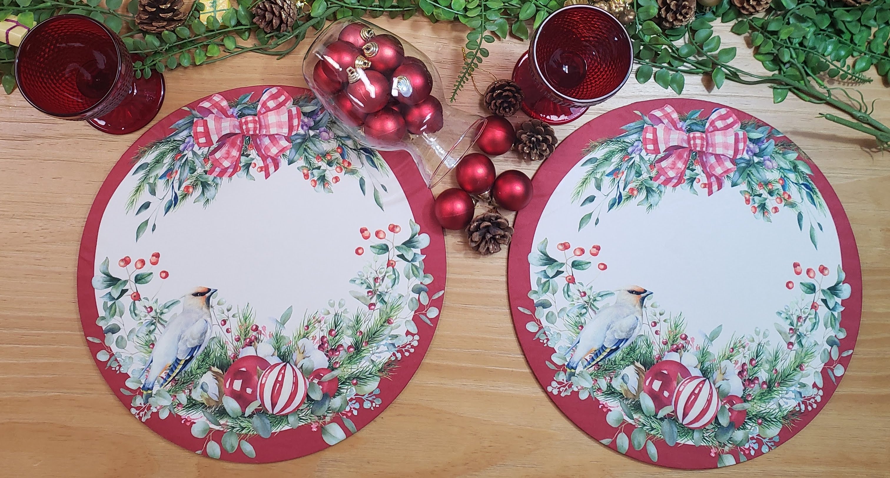 Maison Charlo Set of 4 Round Placemats Covers Christmas Bird Cloth 14