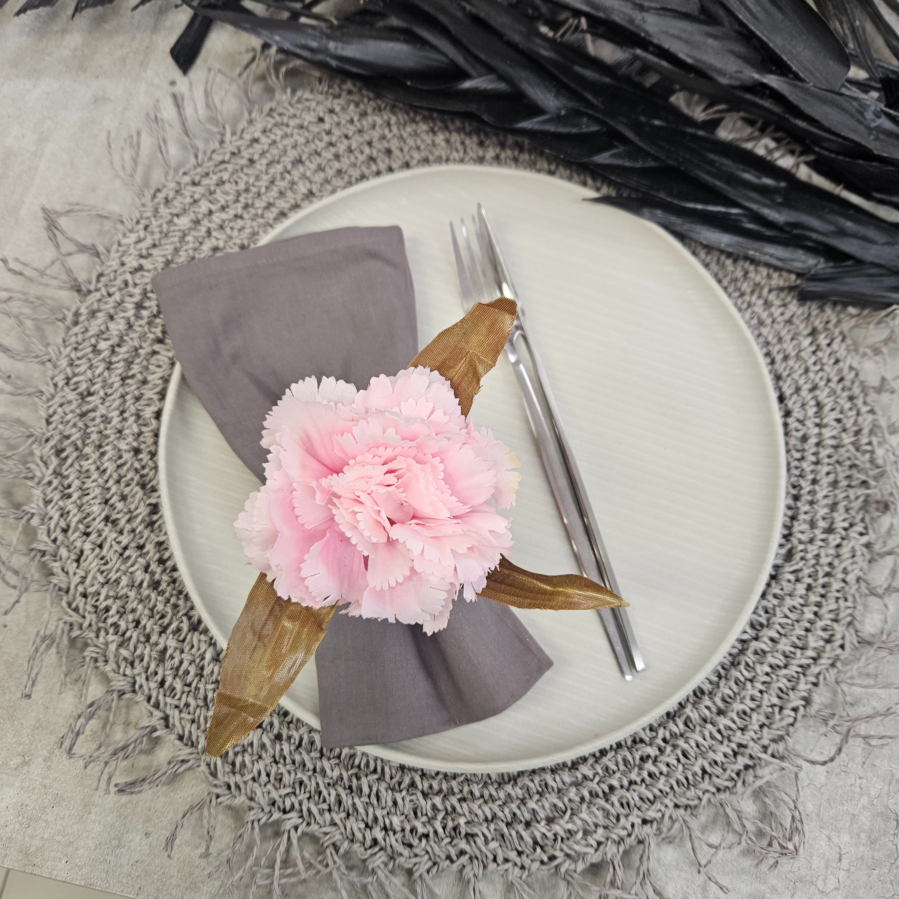 Charlo's Set of 4 Grey 100% Cotton Solid Cloth Napkins 15