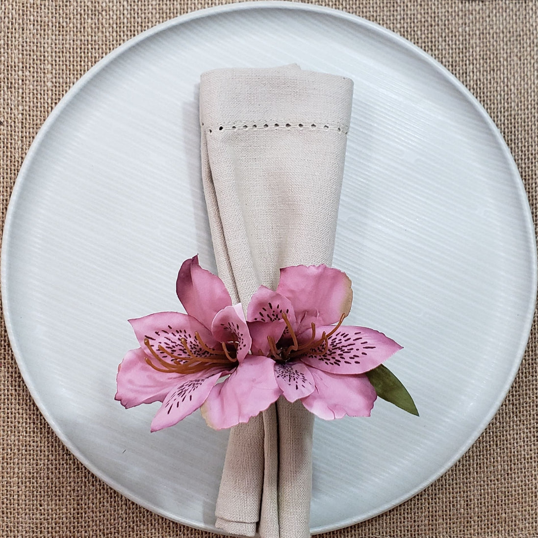 Maison Charlô | Astromelia Flower Napkin Rings for thanksgiving, events, party, wedding
