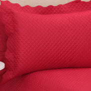 Queen Quilted Bedspread Set 3 Pieces Red 98.4 x 94.5 in – Soft Microfiber Lightweight Bedding