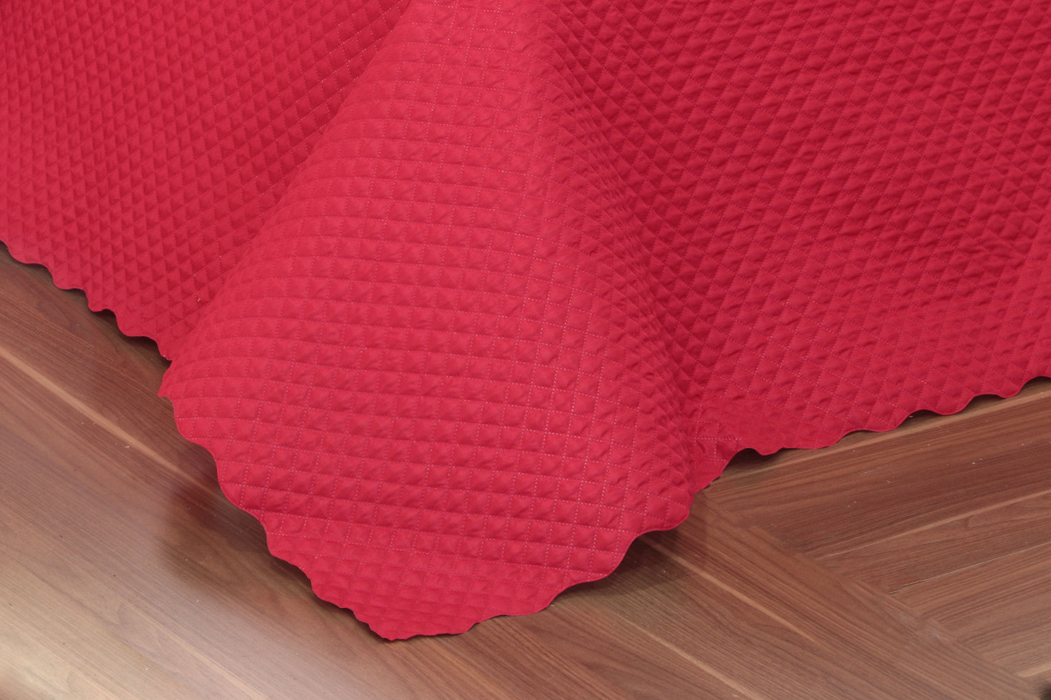 Queen Quilted Bedspread Set 3 Pieces Red 98.4 x 94.5 in – Soft Microfiber Lightweight Bedding