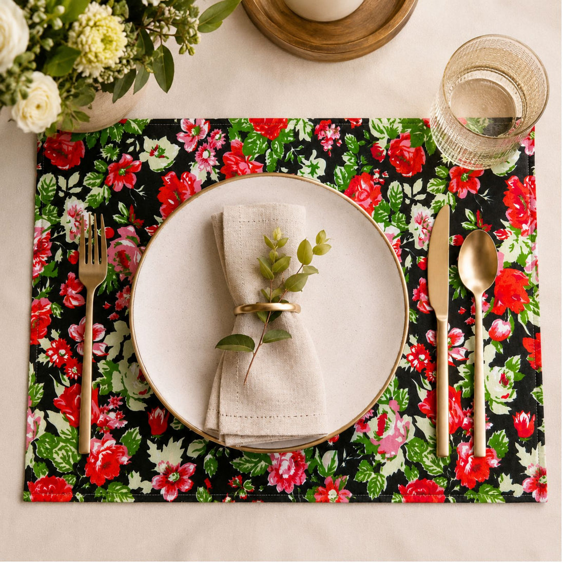 Charlo's Set of 4 Rectangular Placemats Maria Madalena 18" x 12"