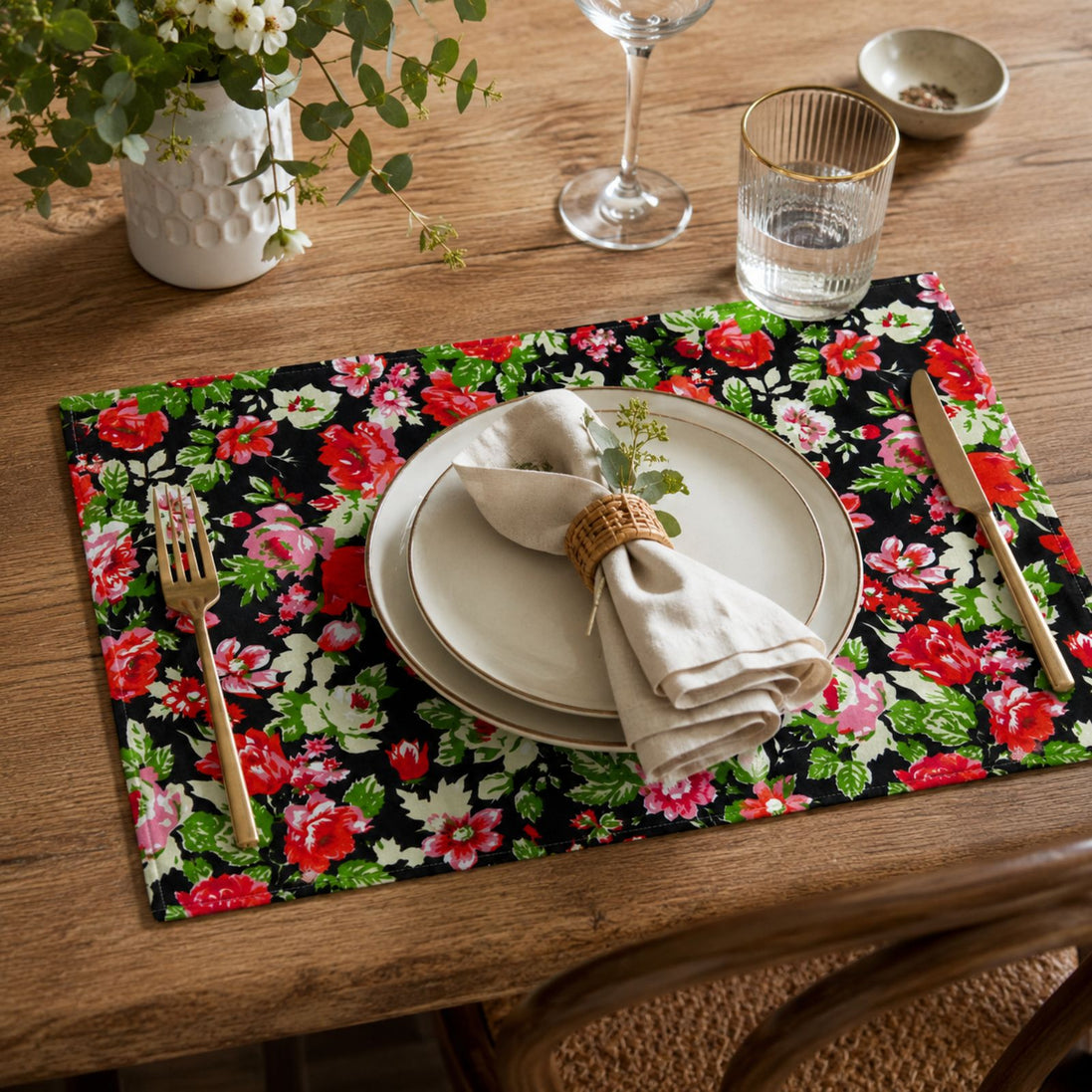 Charlo's Set of 4 Rectangular Placemats Maria Madalena 18" x 12"