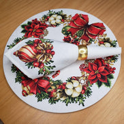Charlo's Cloth Napkins Set of 4 Christmas Wreath 16