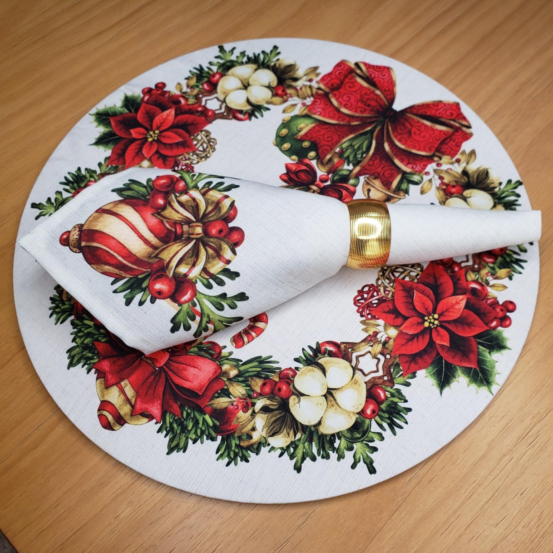 Charlo's Cloth Napkins Set of 4 Christmas Wreath 16