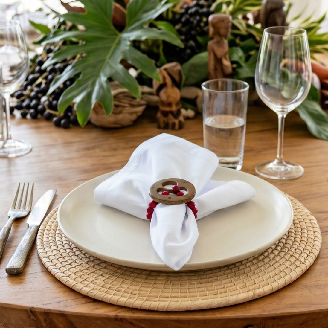 BIOJewelry Set of 6 Red Amazon Coconut Babacu Acai Napkin Rings Handmade for Dining Table, Parties