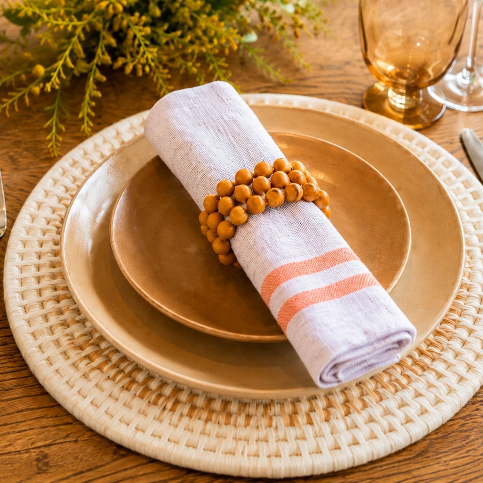 Charlo’s Set of 4 Cloth Napkin Double Border Coral 18