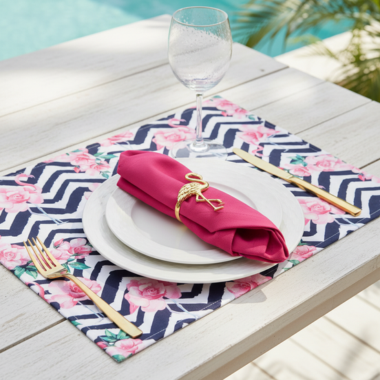 Charlo's Synthetic Cloth Napkins Set of 4 Solid Pink 16" by 16"