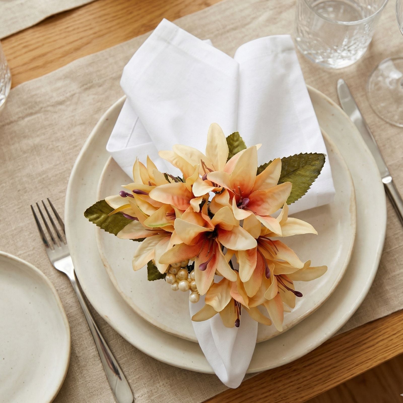 Maison Charlo Set of 4 Cream Lilies Flower Celebration Napkin Rings