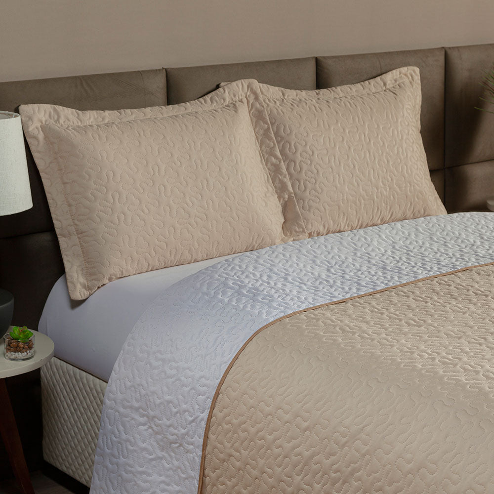 Queen Bedspread Set 3 Pieces Clara 102.4 x 94.5 in – Soft 100% Polyester Bedding
