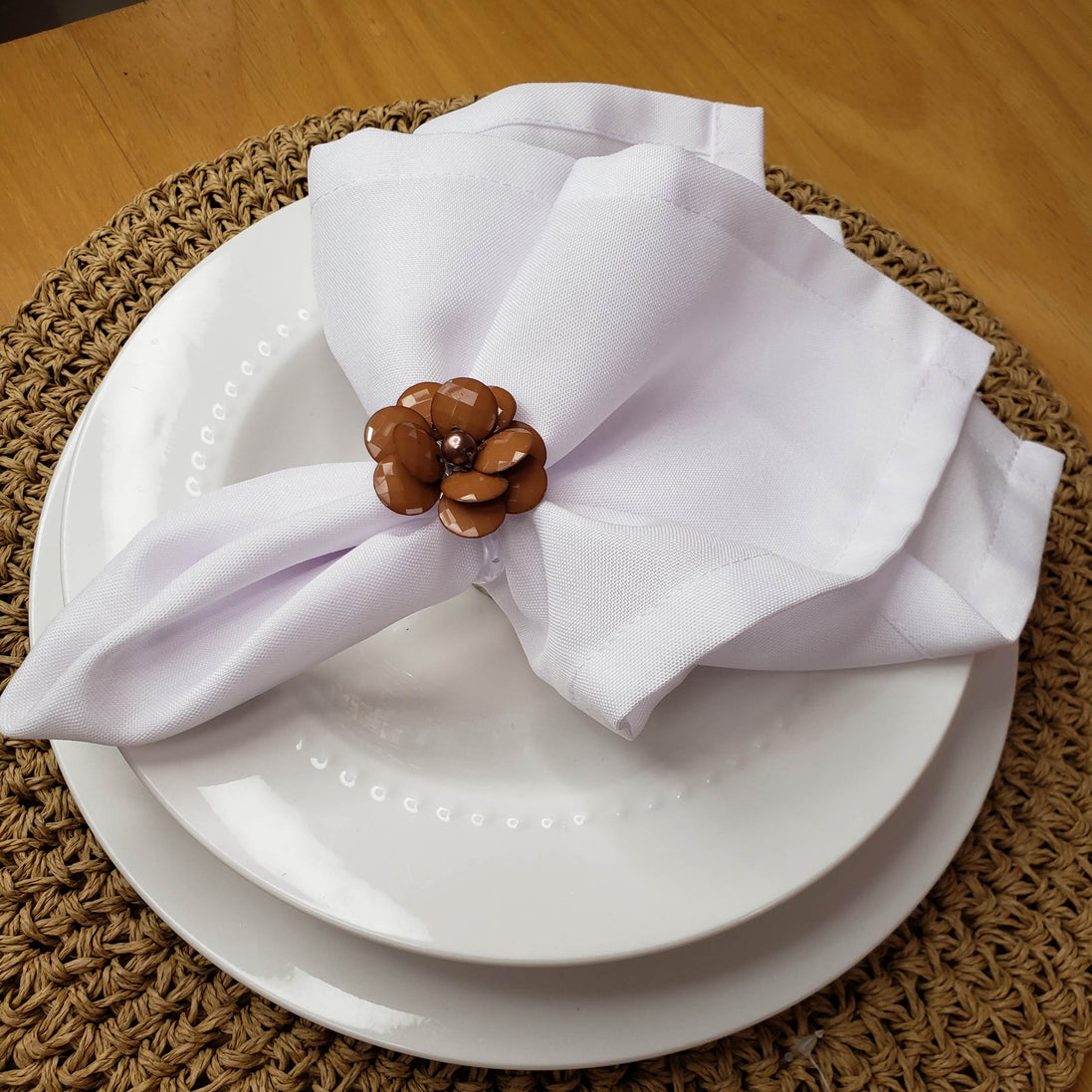 Maison Charlô | Set of 4 Delicate Flower Napkin Rings | Wedding, Thanksgiving, Christmas, New Year, Wedding, Banquet, Birthday