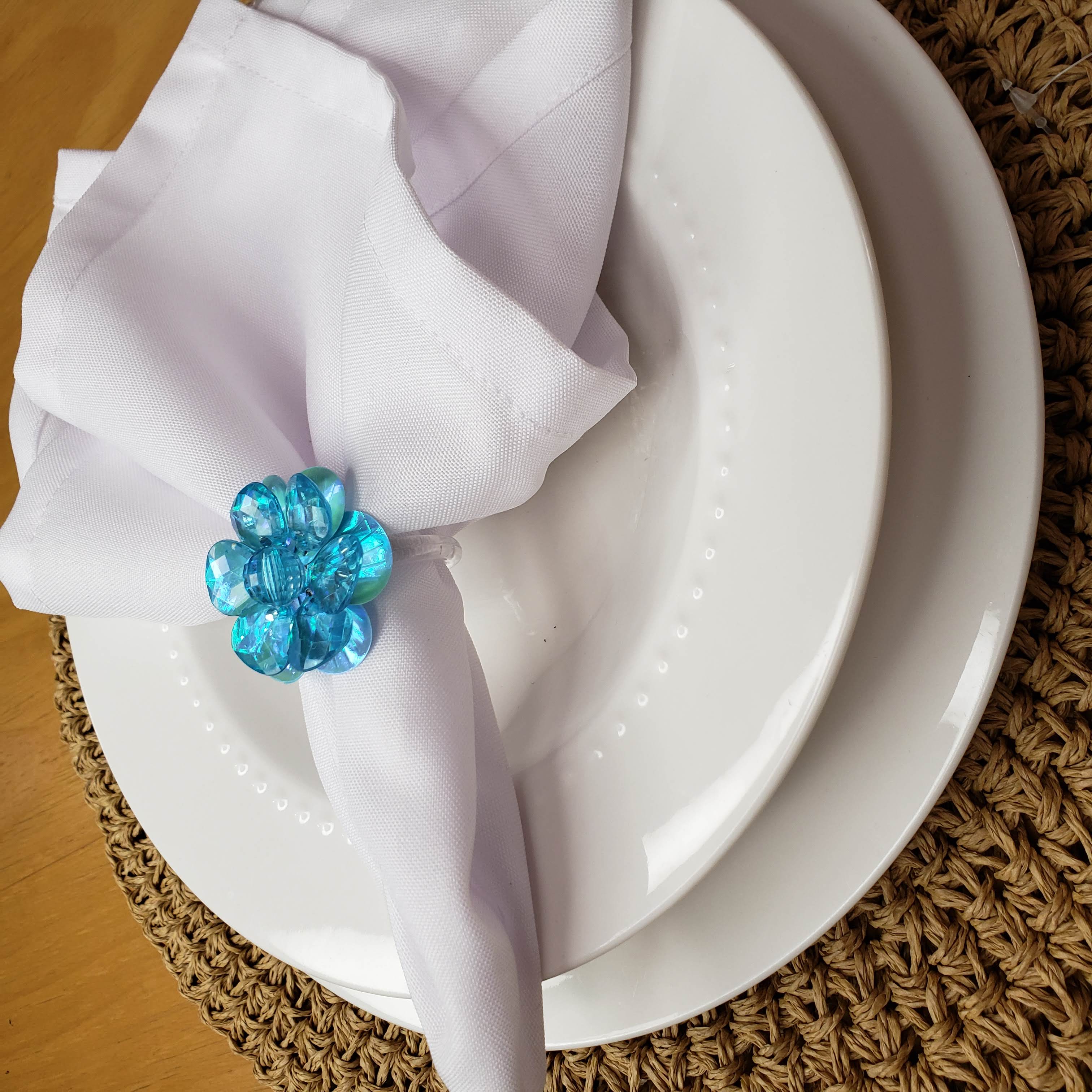 Maison Charlô | Set of 4 Delicate Flower Napkin Rings | Wedding, Thanksgiving, Christmas, New Year, Wedding, Banquet, Birthday